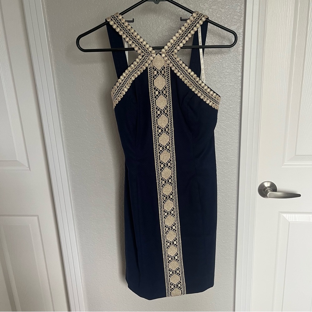 Lilly Pulitzer Vena Stretch Shift! Navy with Gold lace size 4 NWT